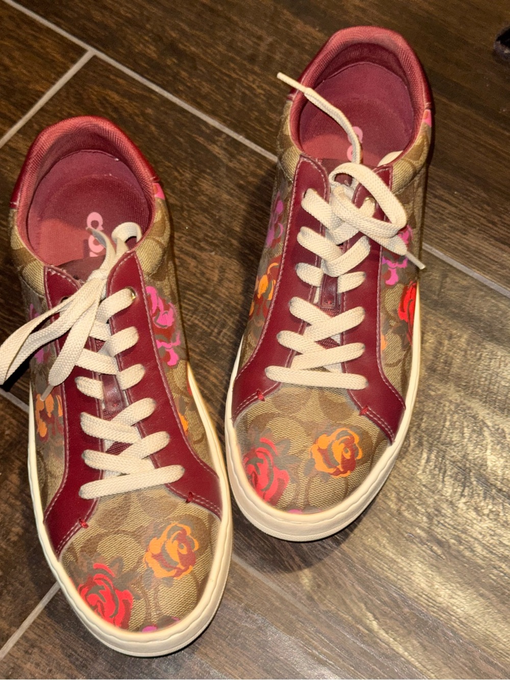Coach Clip Low Top Sneakers Floral Signature Canvas EUC Size 11 EUC